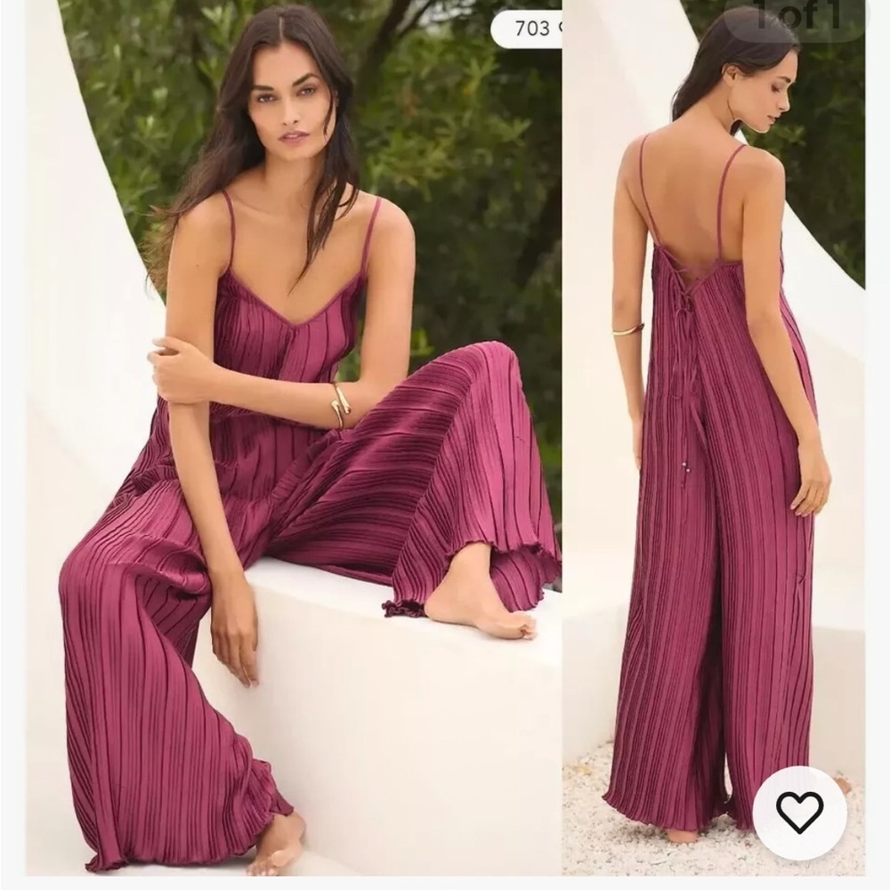 NEW Anthropologie Sleeveless Plissé Jumpsuit size S in Wine